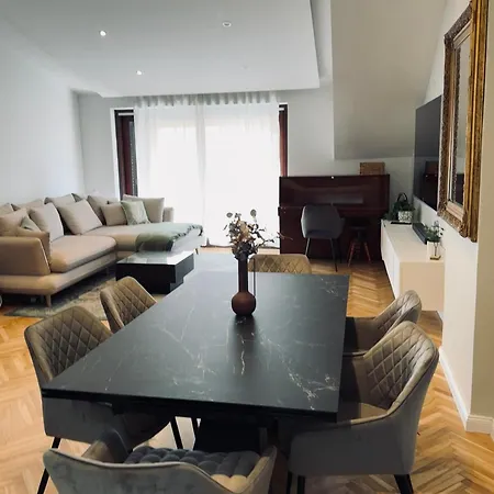 Forseti Center Luxury Penthouse 公寓 *